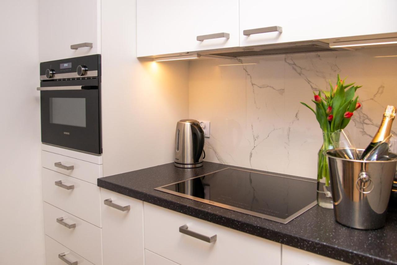 Maya'S Flats & Resorts 49 - Spacious 3 Rooms Apartment In Szafarnia グダニスク エクステリア 写真